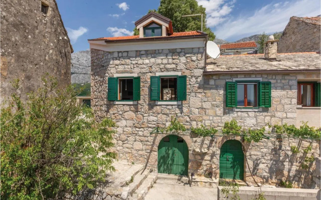 Two-Bedroom Holiday Home in Tucepi