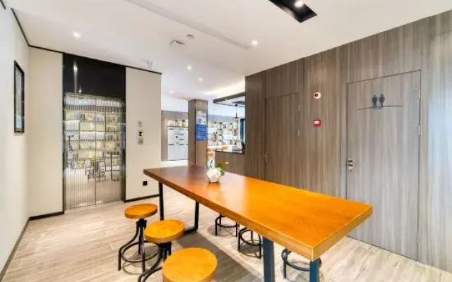 Super 8 Hangzhou Qin Qin Jia Yuan