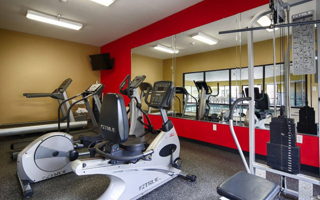 Best Western Plus McDonough Inn & Suites