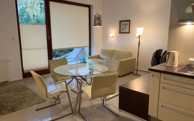 Apartments Lesna 17 by Renters