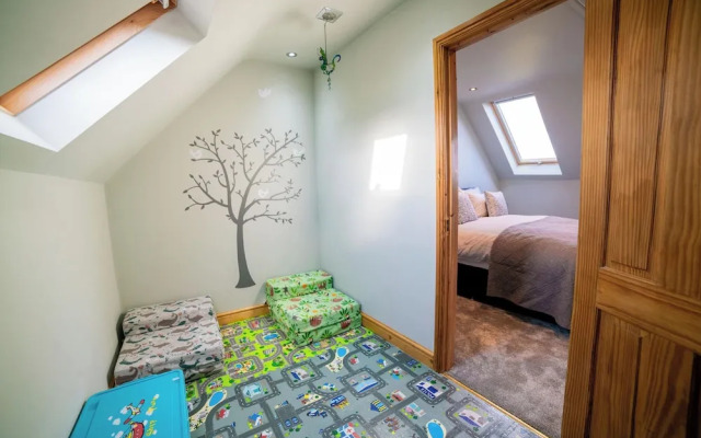 Whinstones at 4 The Villas