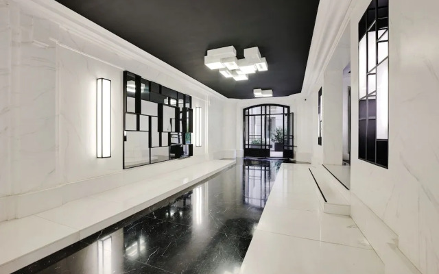 Superb Apartment With Terrace 2br/4p Trocadero