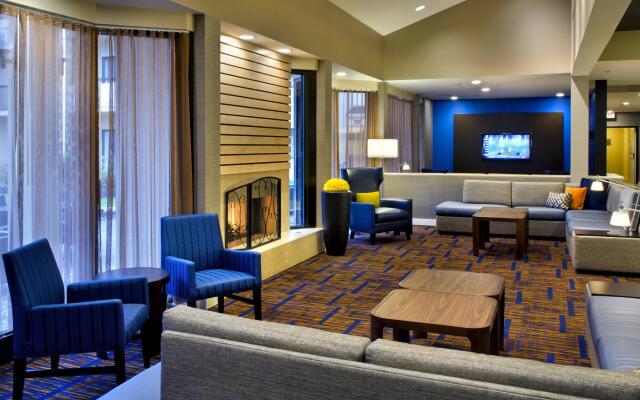 Courtyard Syracuse Carrier Circle