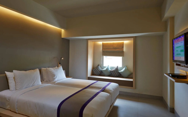 Sevn Legian Hotel - photo 4