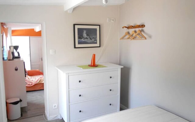 House With one Bedroom in Batz-sur-mer, With Furnished Terrace and Wif