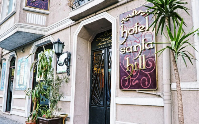 Santa Hill Hotel