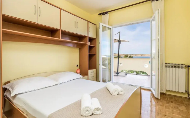 Stunning Apartment in Kustici With 3 Bedrooms and Wifi