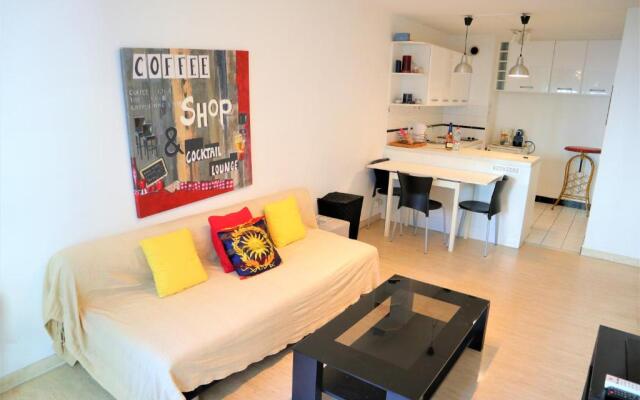 Très beau 2 pièces à 300m de la Croisette