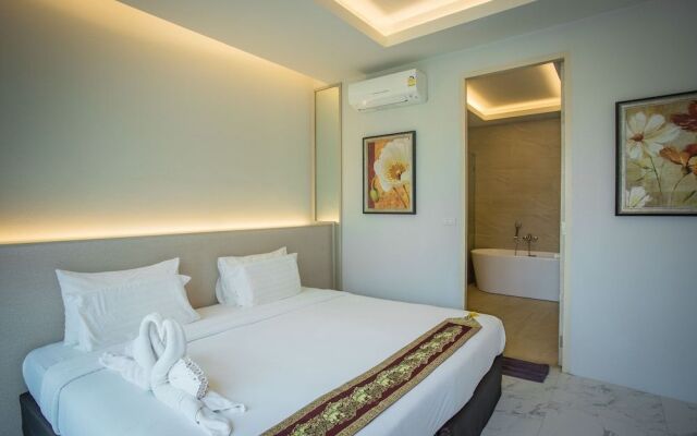 Gold Chariot Pool Villa