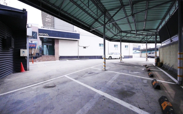 Daegu Icheondong W New York