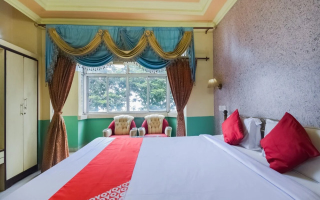 OYO 62127 Ritz Rivera