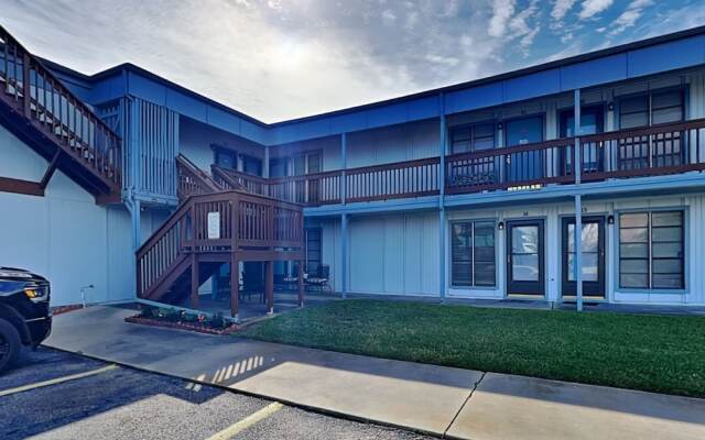 Mic33 - Let's Flamingle