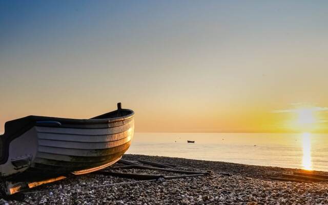 Wonderful Seafront Home - Panoramic Ocean Views