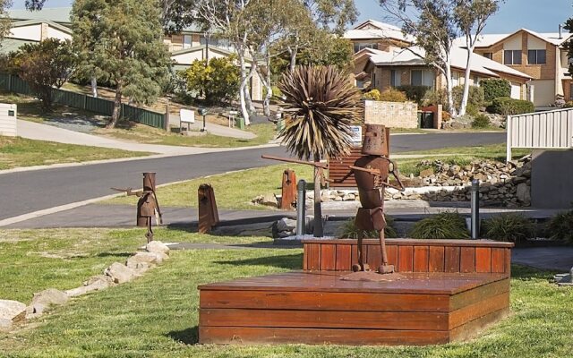 Ned Kelly's Retreat - Sophisticated style with modern convenience and