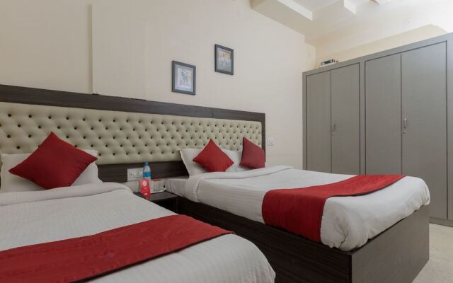 OYO 16836 Royal Home Stay
