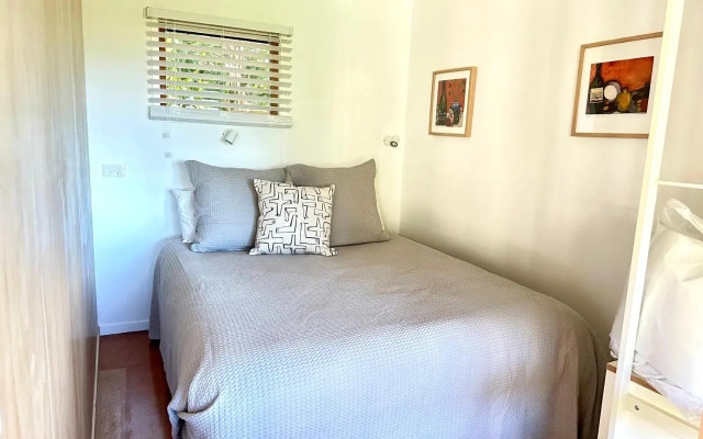 Bush Beach Delight - Onetangi Holiday Home