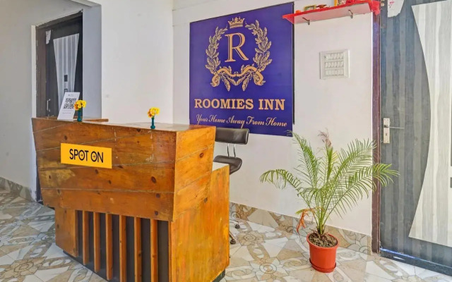 Spot On 700233 Hotel Rommies Inn