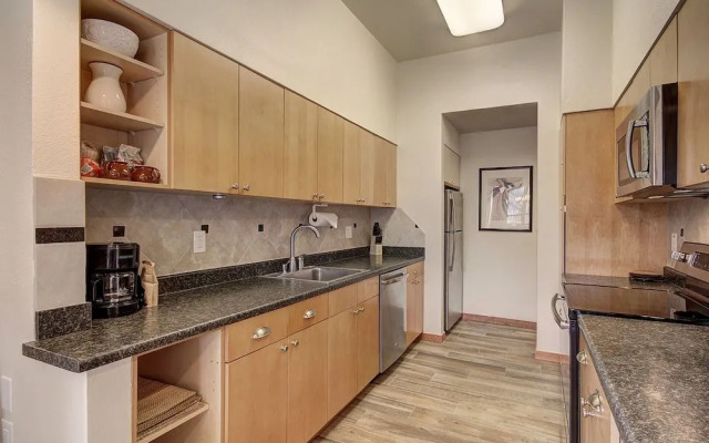 1638 Quicksilver - 3 Br Condo