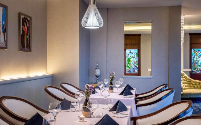 Novotel Yangon Max