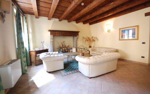 Albergo Falterona