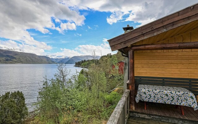 Amazing Home in Balestrand With 3 Bedrooms