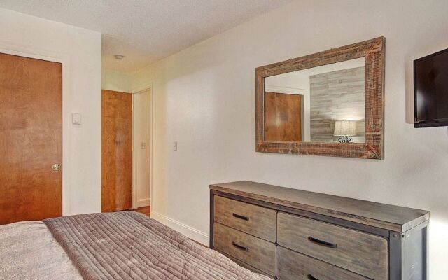 Tyra Summit A2E - 2 Br Condo