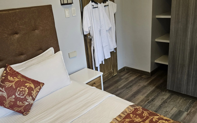 Pacific Bay Grand Suites