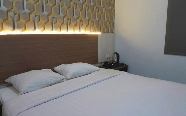DREAM INN Aeropolis By Reccoma