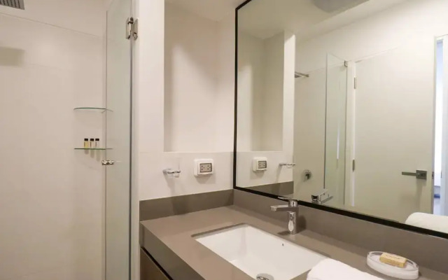 w Fabulous 2BR w Balcony in Miraflores