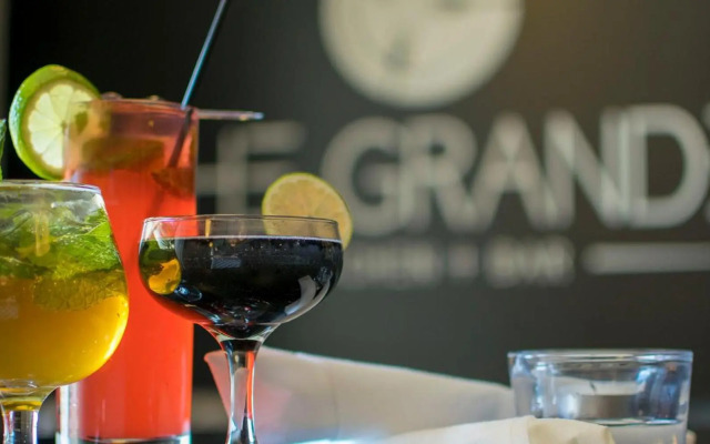 Instant Suites - Luxury 2 BR Suite in Canmore | Banff