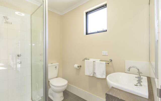 Tasman Holiday Parks - Serpentine Falls