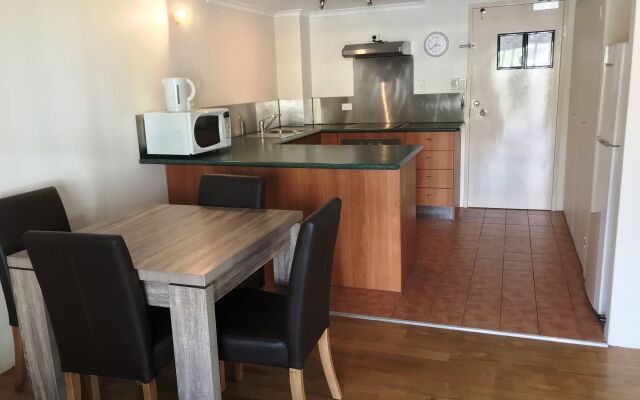 Reef Gateway Apartments