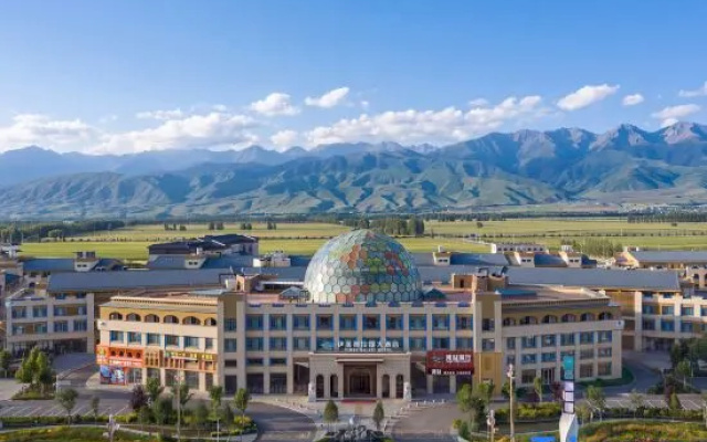 Yimei Grand Hotel (Nalati Tourist Scenic Area Branch) – Outside – Xinyuan