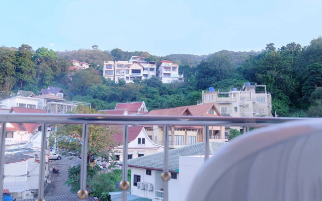 Patong Eyes Hotel