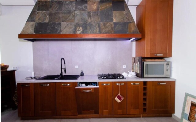 Stunning Villa Private Pool Near Yerevan Centre