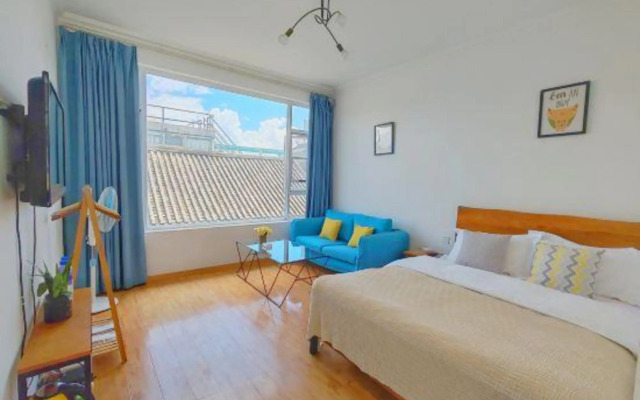 Dali Monster Inn (Gucheng Dongyu Street)