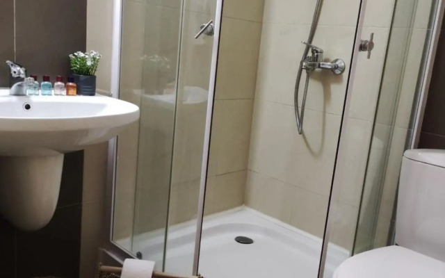 Studio 9, St John Park