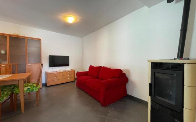 Modern apartment in Sorico - Larihome A10