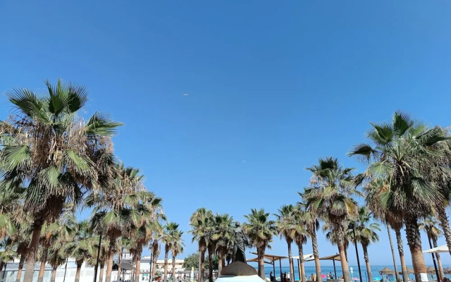 Amazing & Renovated 2-bedroom Flat in Fuengirola