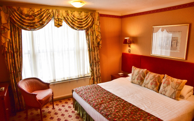 London Lodge Hotel