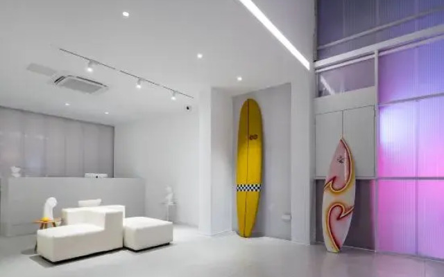 Floral·Sea Starry Surfing Design Homestay