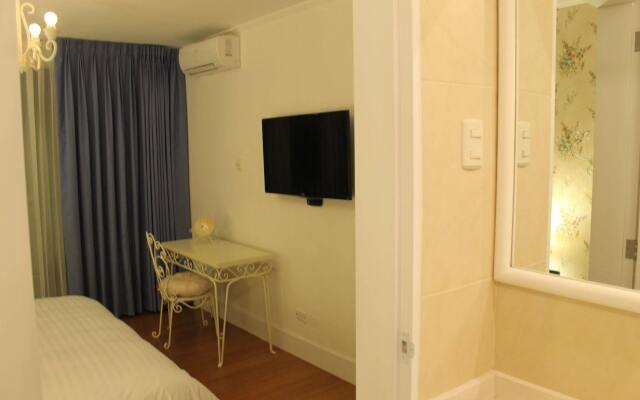 IFE Boutique Hotel
