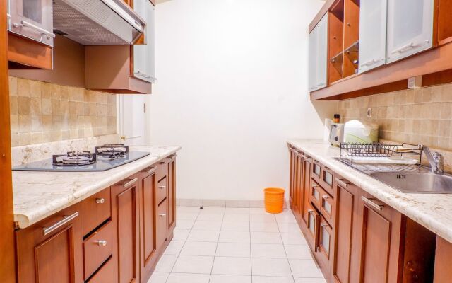Premium Location Ambasador 2 Apartment