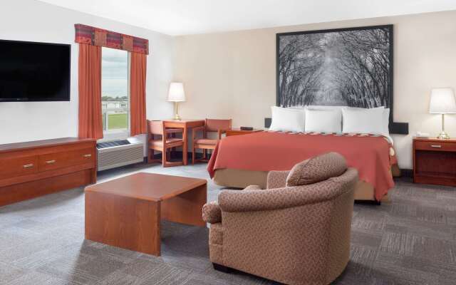 Super 8 by Wyndham Morden