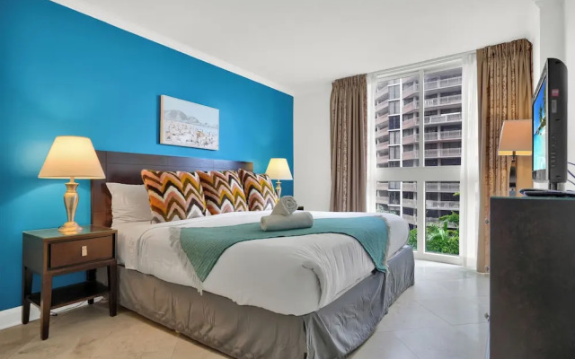 Relaxing Condo with Free Parking