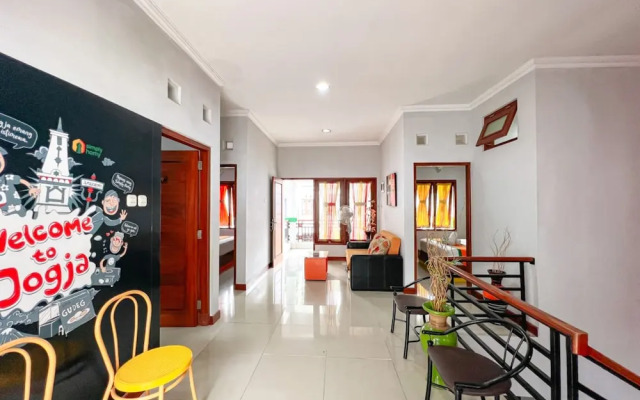 Homestay Jogja dekat Ambarukmo by Simply Homy