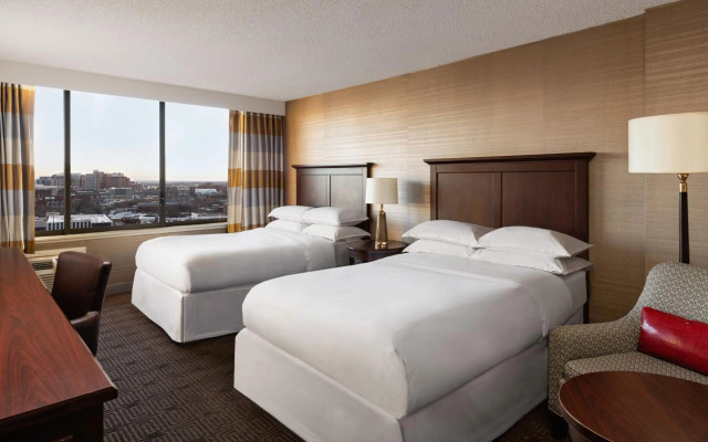 Sheraton Philadelphia University City Hotel