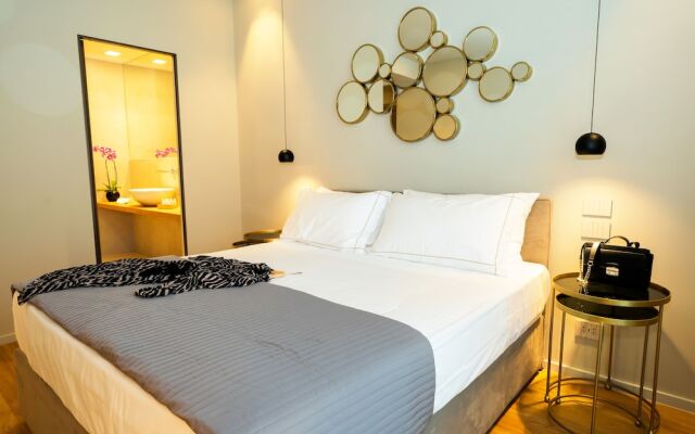 Elite Accommodations & Hydromassage Pool