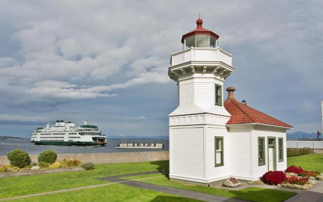 Staybridge Suites Everett-Paine Field by IHG