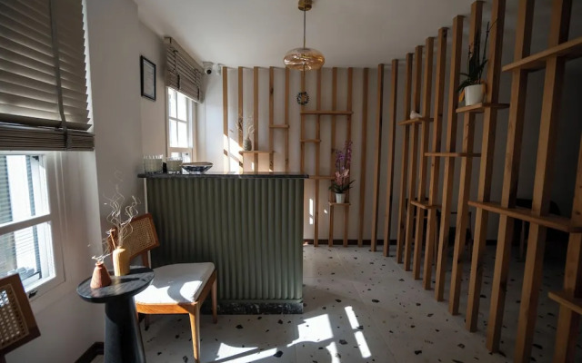 Lina Guest House